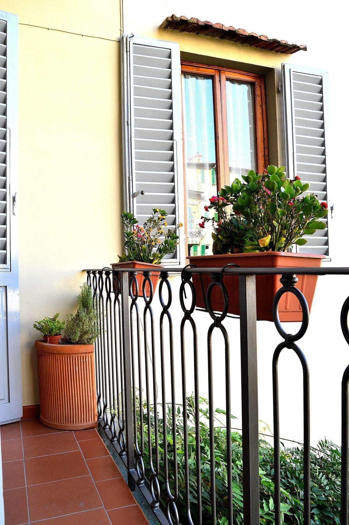 Chez Moi B&B ฟลอเรนซ์ ภายนอก รูปภาพ